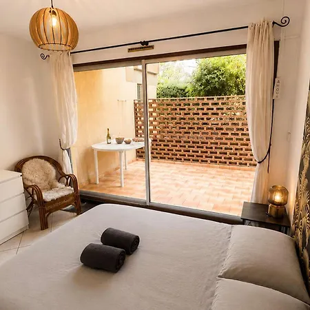 Appartement En Rez-de-chaussée, Clim - 3 Pers. - Fr-1-900-14